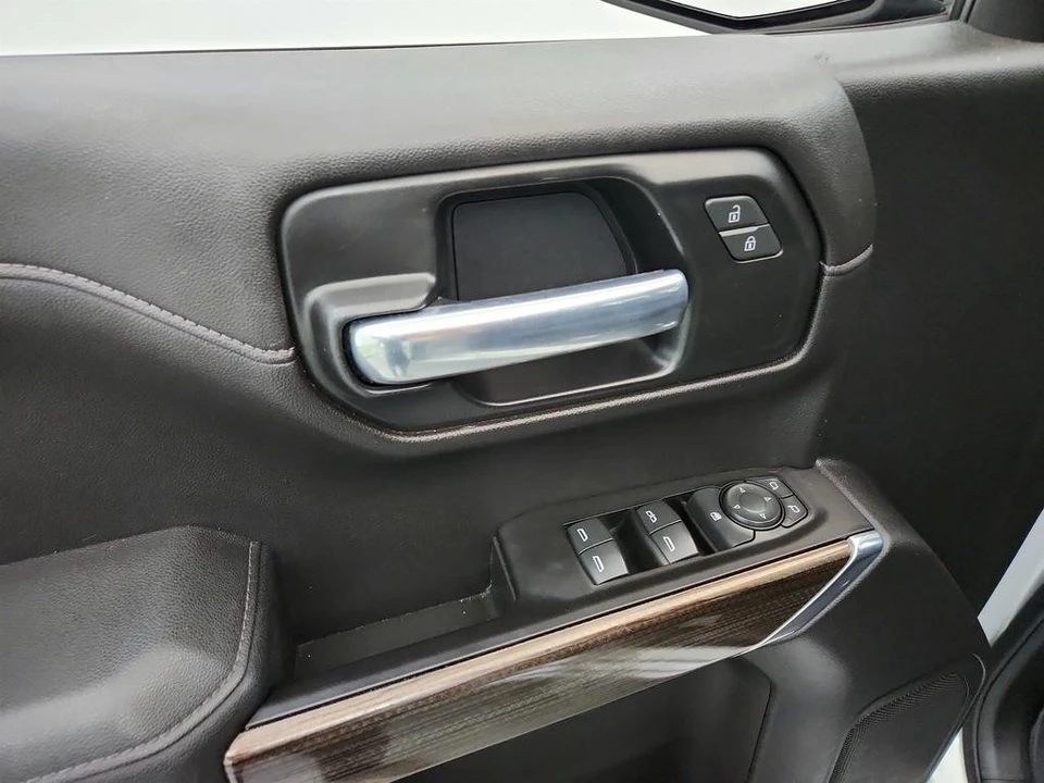 2020 Chevrolet Silverado 4th Gen - Image 19 of 21