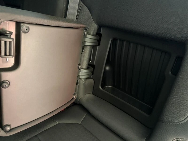 2020 Chevrolet Silverado 4th Gen - Image 17 of 21