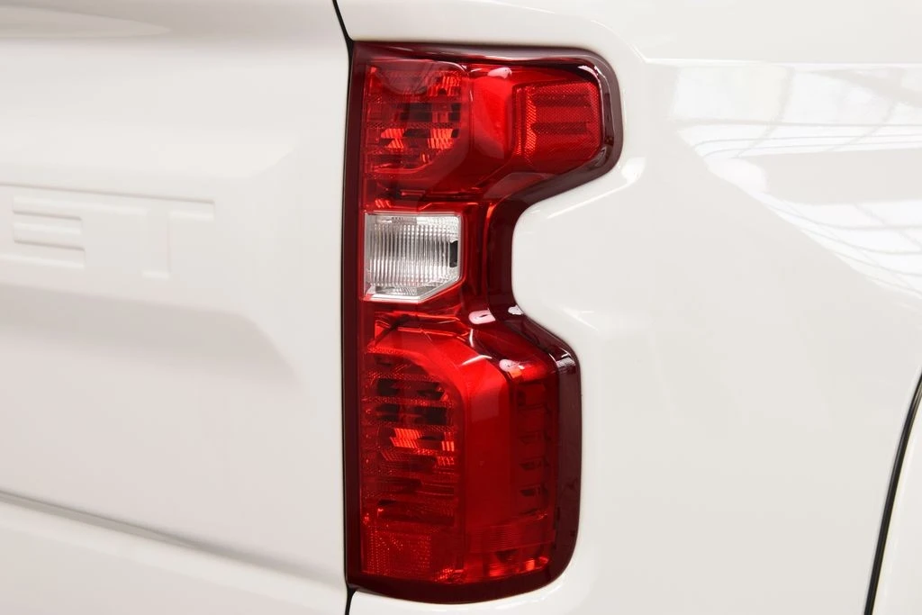 2020 Chevrolet Silverado 4th Gen - Image 18 of 21