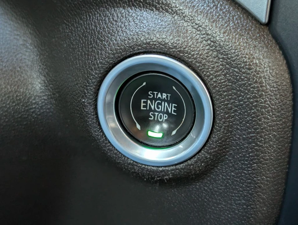 2020 Chevrolet Silverado 4th Gen - Image 16 of 21