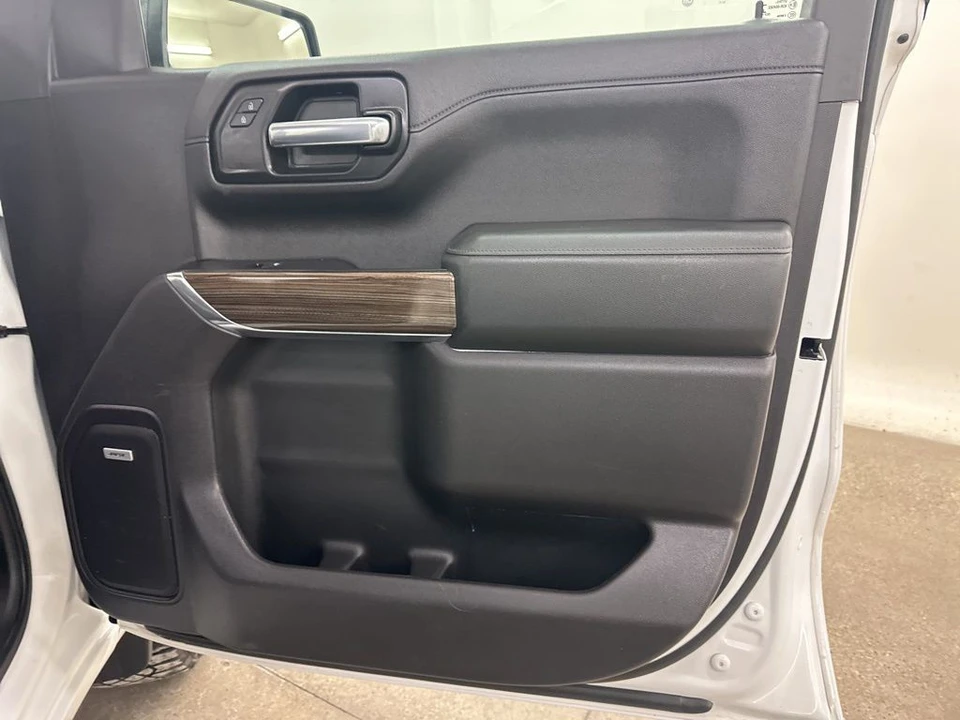 2020 Chevrolet Silverado 4th Gen - Image 18 of 21