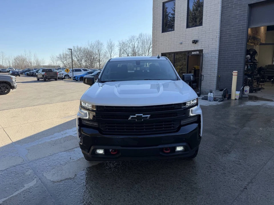 2020 Chevrolet Silverado 4th Gen - Image 3 of 21