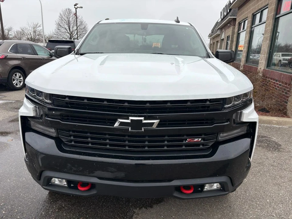 2020 Chevrolet Silverado 4th Gen - Image 2 of 12