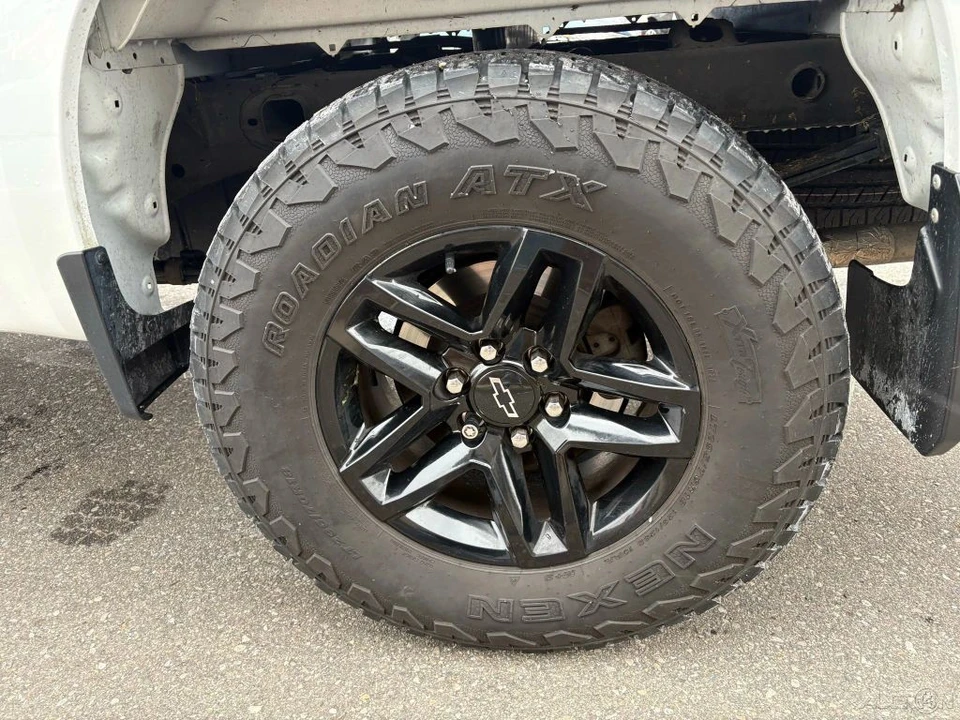 2020 Chevrolet Silverado 4th Gen - Image 11 of 12