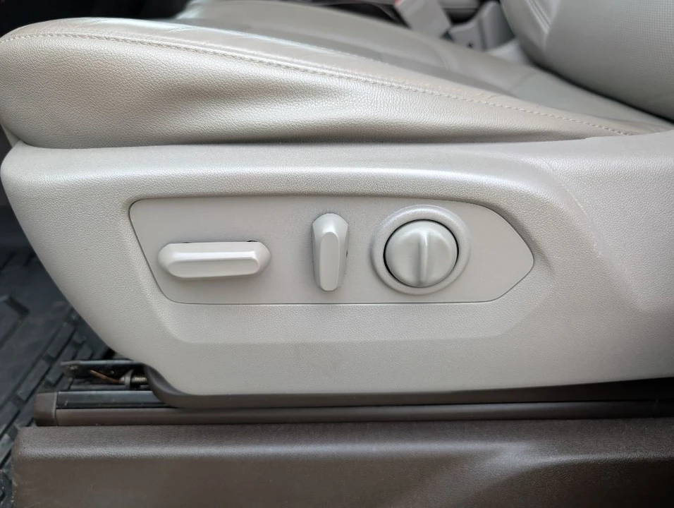 2020 Chevrolet Silverado 4th Gen - Image 9 of 20