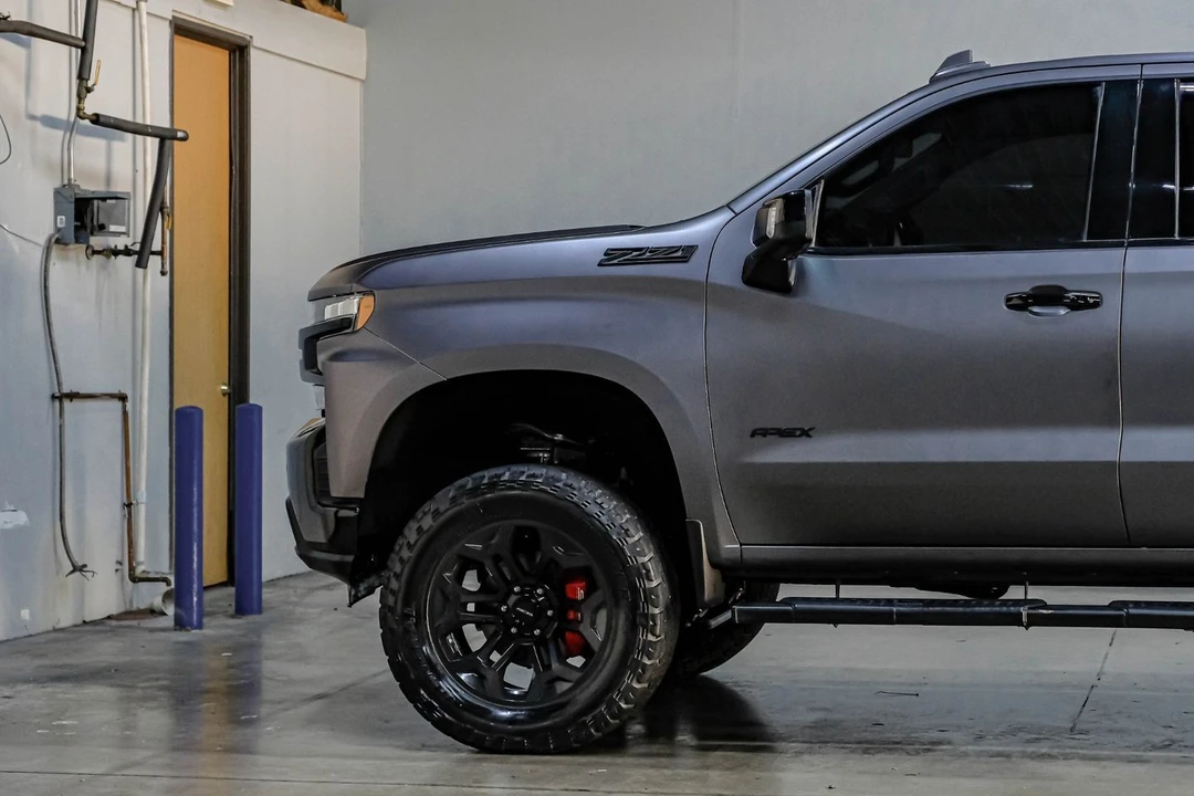 2020 Chevrolet Silverado 4th Gen - Image 17 of 21