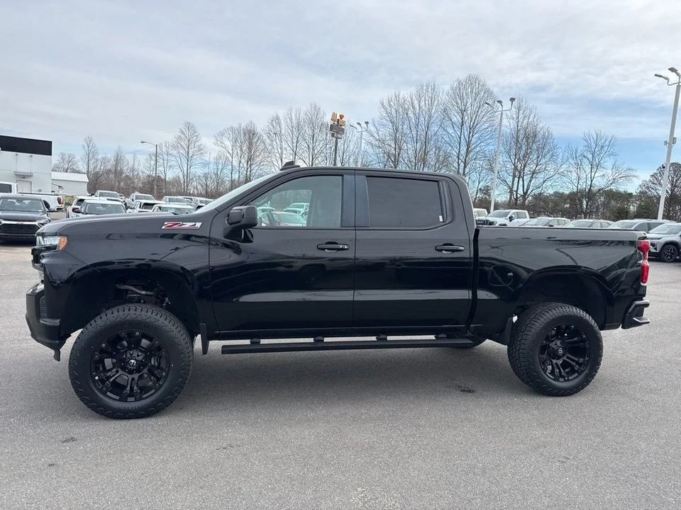 2020 Chevrolet Silverado 4th Gen - Image 2 of 12