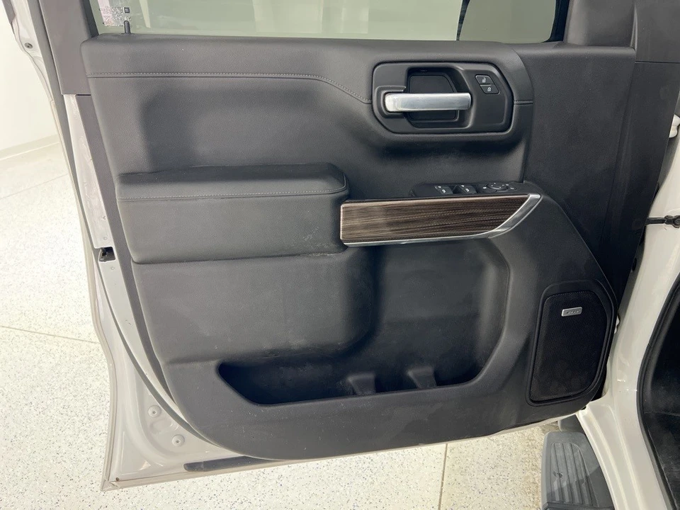 2020 Chevrolet Silverado 4th Gen - Image 19 of 21