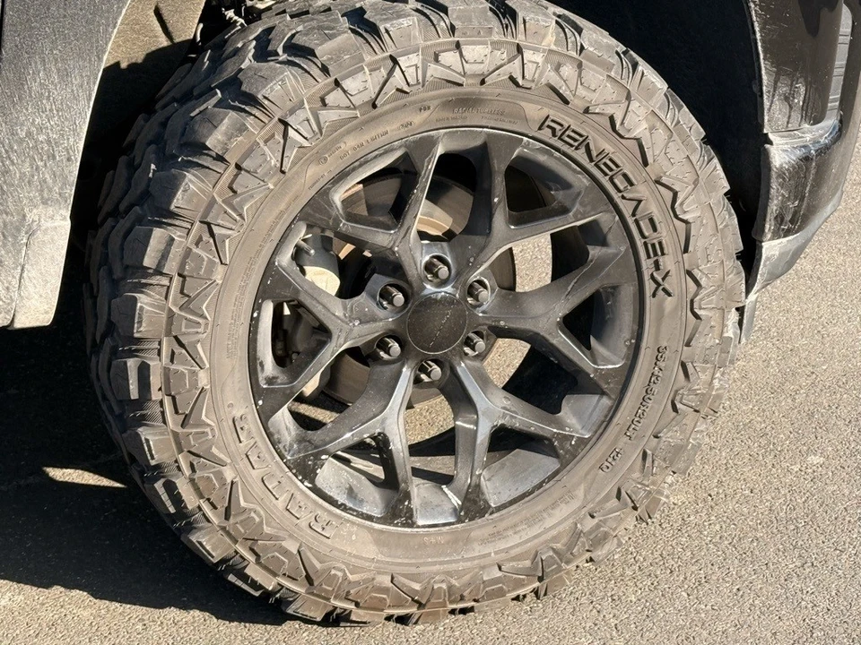 2020 Chevrolet Silverado 4th Gen - Image 10 of 12