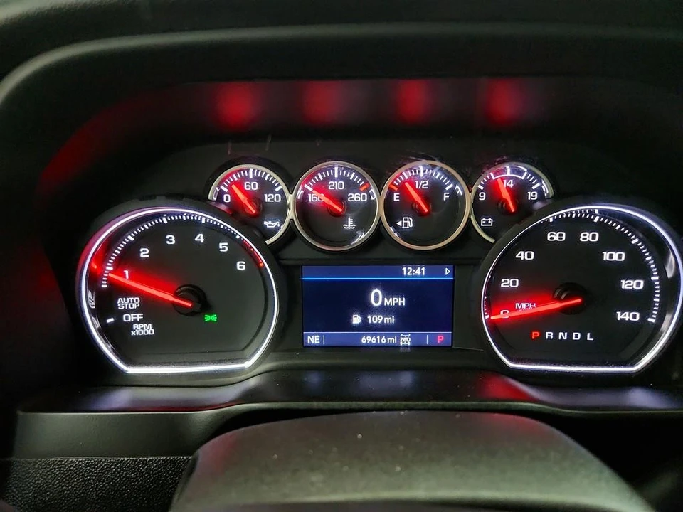 2020 Chevrolet Silverado 4th Gen - Image 16 of 21