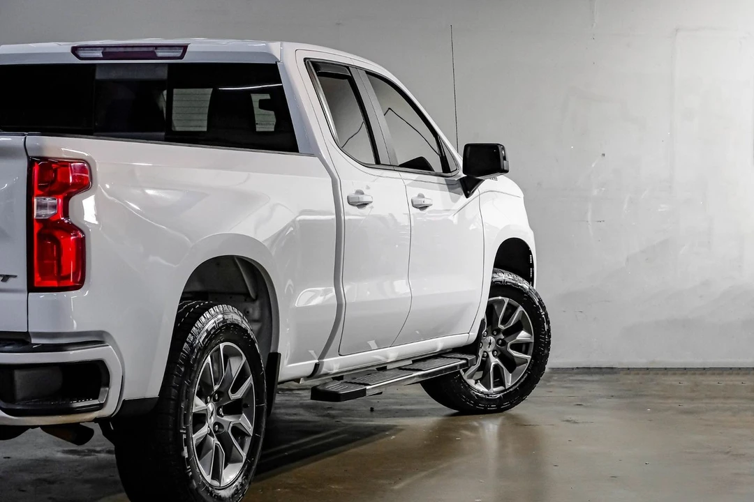2020 Chevrolet Silverado 4th Gen - Image 13 of 21