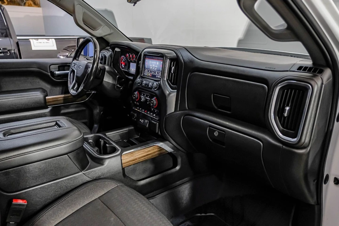 2020 Chevrolet Silverado 4th Gen - Image 19 of 21