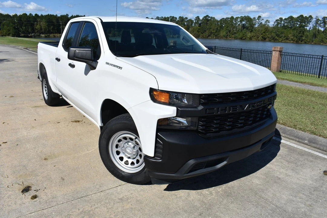 2020 Chevrolet Silverado 4th Gen - Image 2 of 21