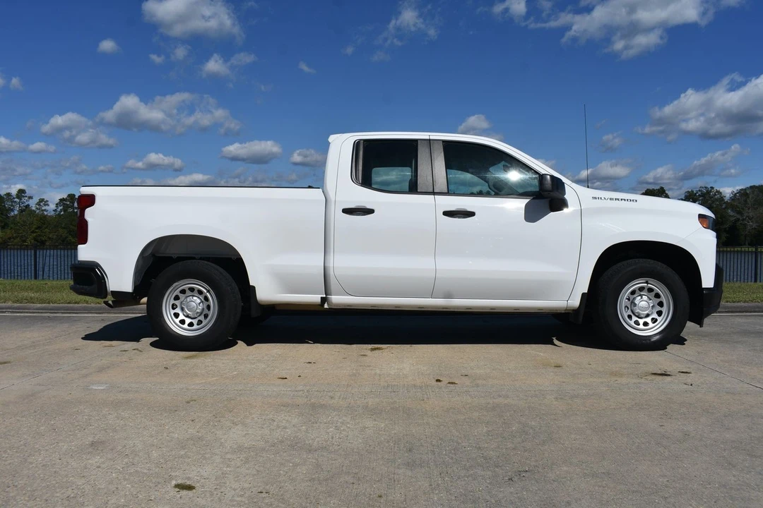 2020 Chevrolet Silverado 4th Gen - Image 3 of 21