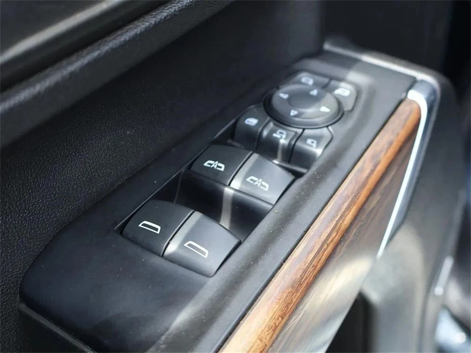 2020 Chevrolet Silverado 4th Gen - Image 11 of 31