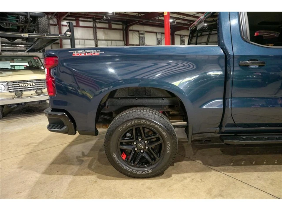 2020 Chevrolet Silverado 4th Gen - Image 9 of 31
