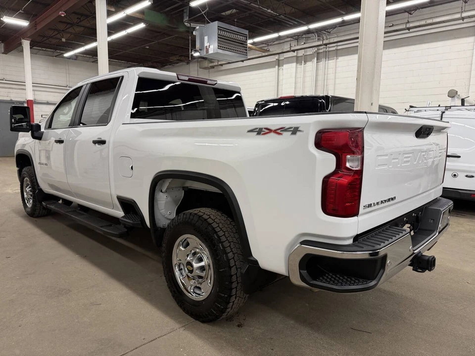 2020 Chevrolet Silverado 4th Gen - Image 2 of 12