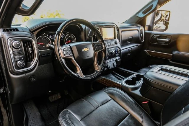 2020 Chevrolet Silverado 4th Gen - Image 3 of 21