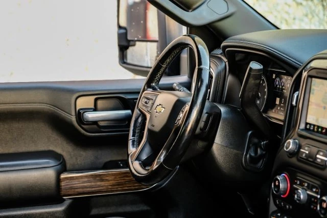 2020 Chevrolet Silverado 4th Gen - Image 18 of 21