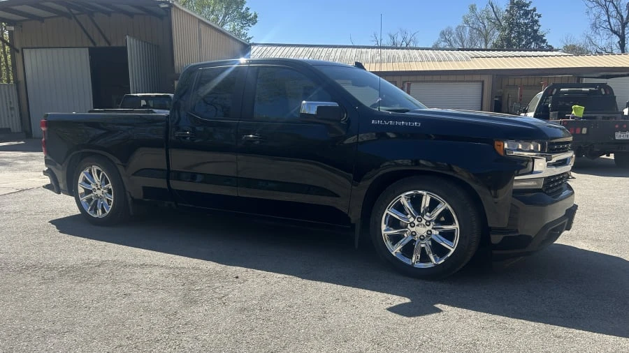 2020 Chevrolet Silverado 4th Gen - Image 2 of 13