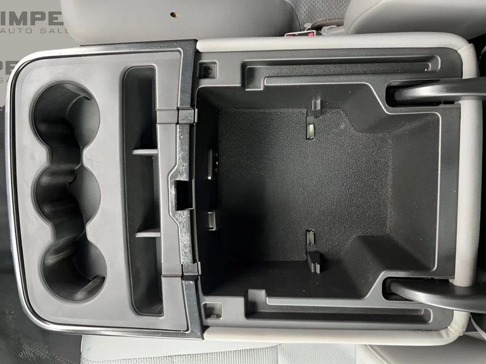 2020 Chevrolet - Image 20 of 31