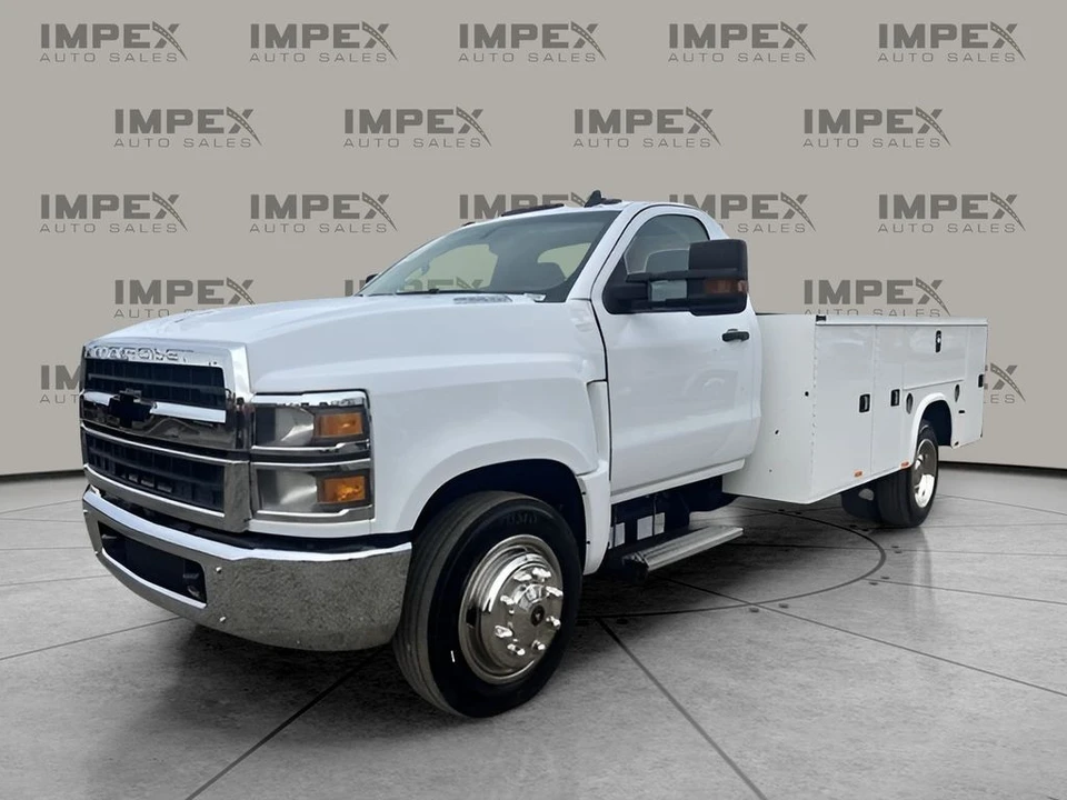2020 Chevrolet - Image 2 of 31