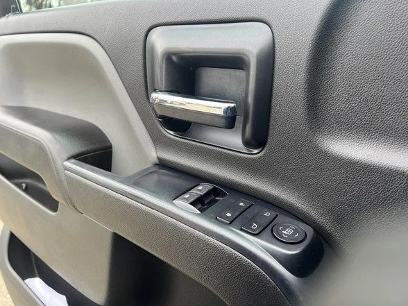 2020 Chevrolet - Image 9 of 31