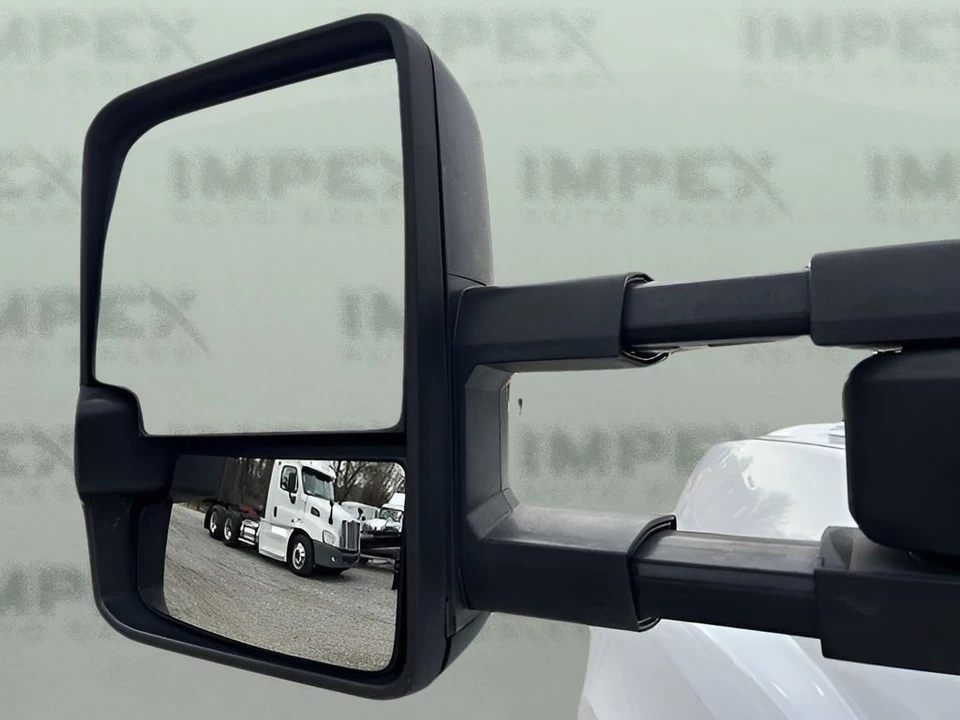 2020 Chevrolet - Image 7 of 31