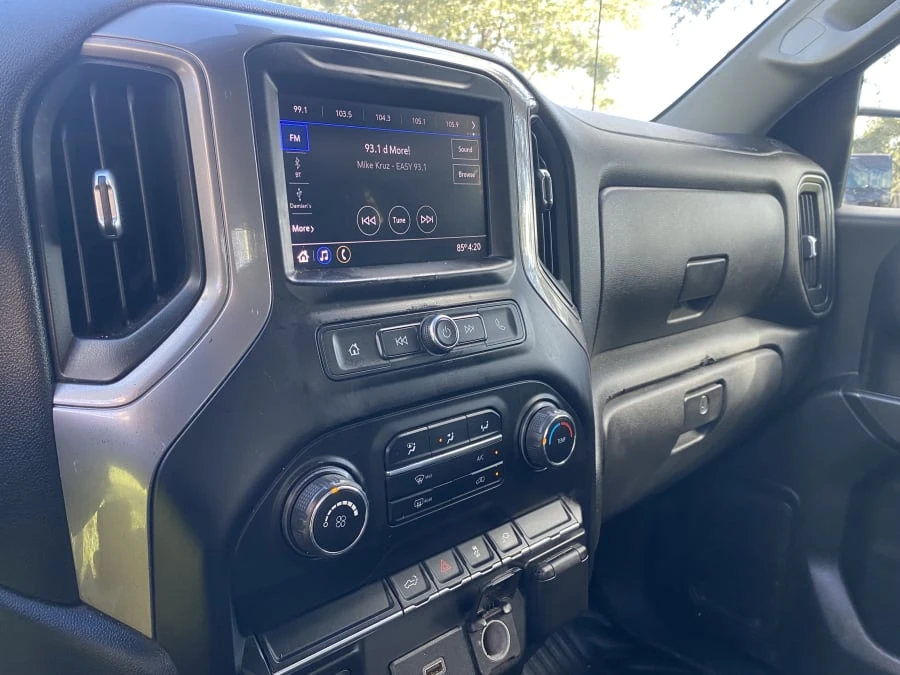 2020 Chevrolet Silverado 4th Gen - Image 11 of 15