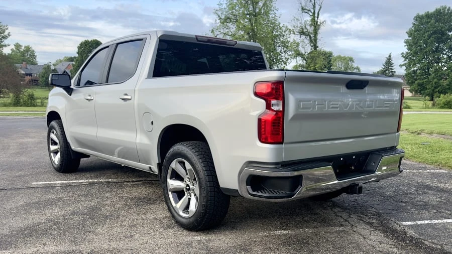2020 Chevrolet Silverado 4th Gen - Image 9 of 18