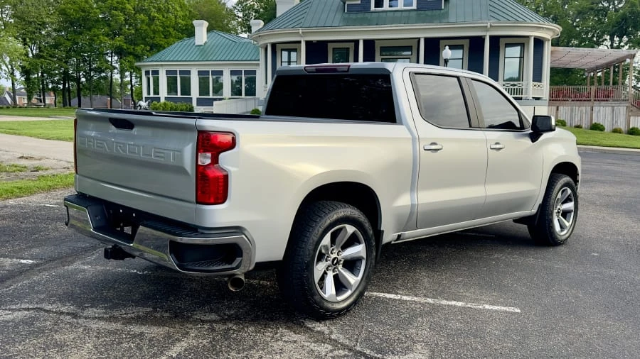 2020 Chevrolet Silverado 4th Gen - Image 3 of 18