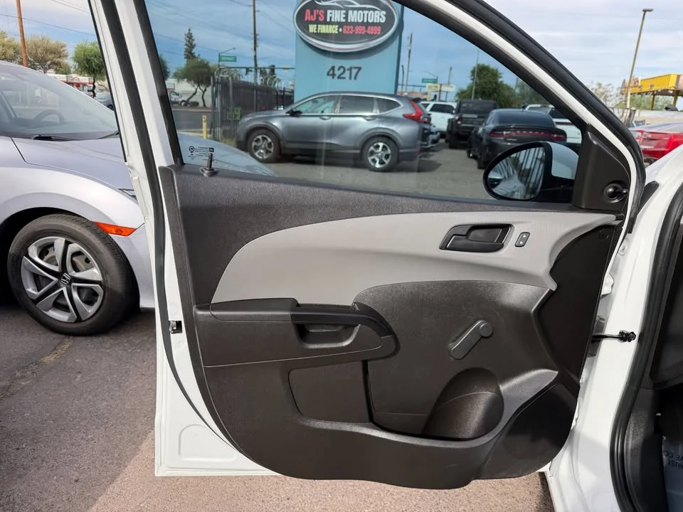 2020 Chevrolet Aveo/Sonic - Image 6 of 14