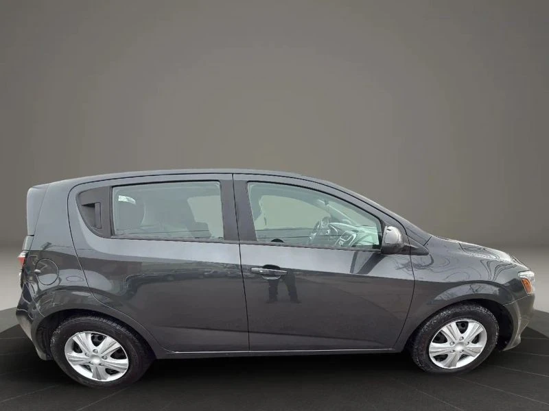 2020 Chevrolet Aveo/Sonic - Image 4 of 12