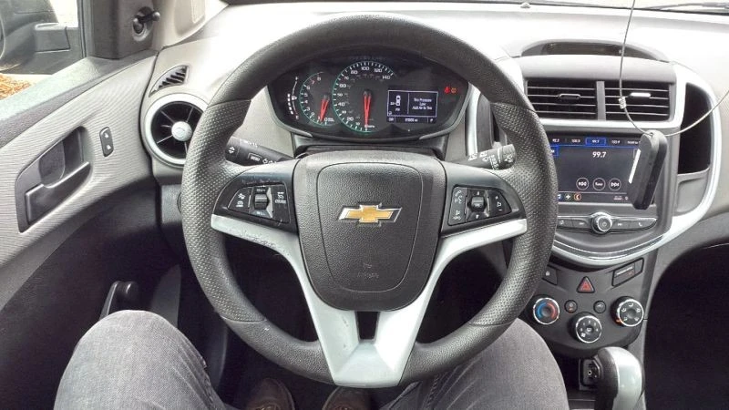 2020 Chevrolet Aveo/Sonic - Image 10 of 12