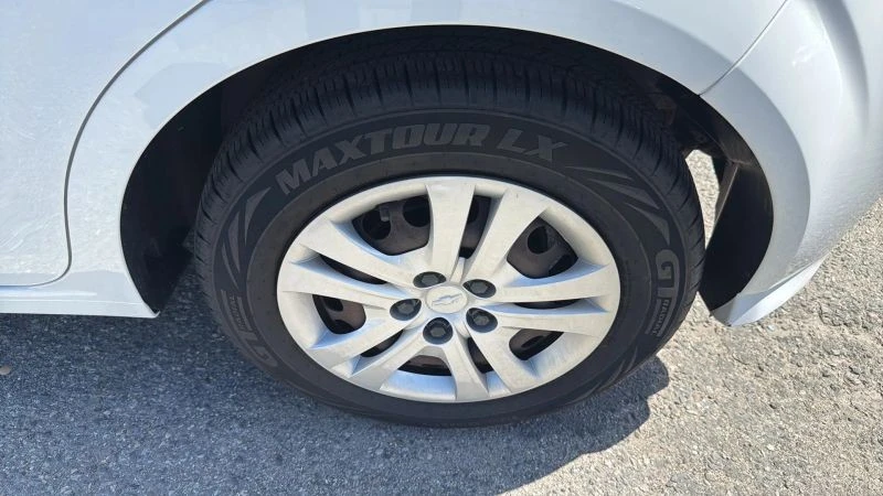 2020 Chevrolet Aveo/Sonic - Image 9 of 12