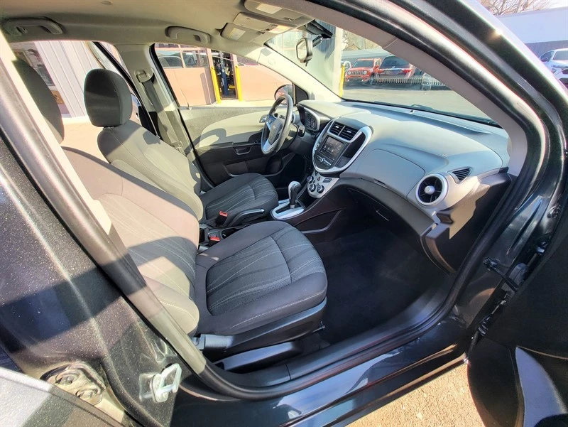 2020 Chevrolet Aveo/Sonic - Image 15 of 17