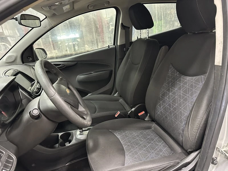 2020 Chevrolet Spark - Image 10 of 21