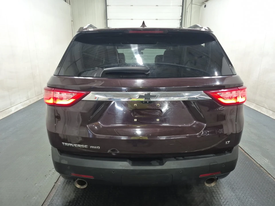 2020 Chevrolet Traverse - Image 8 of 16