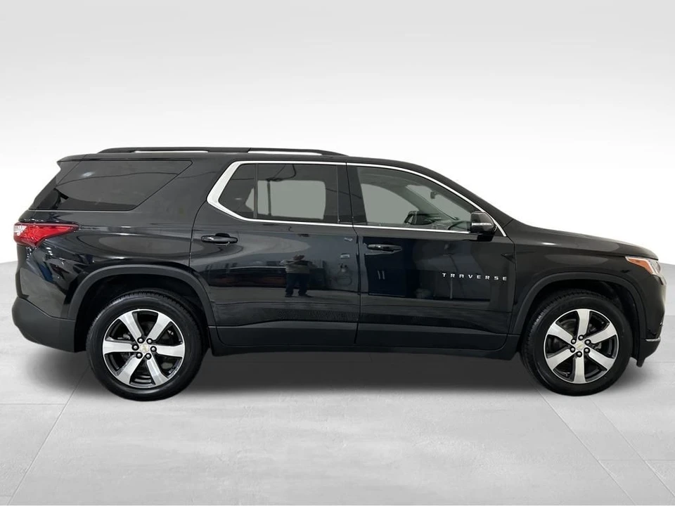 2020 Chevrolet Traverse - Image 6 of 12