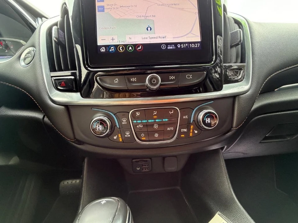 2020 Chevrolet Traverse - Image 17 of 21