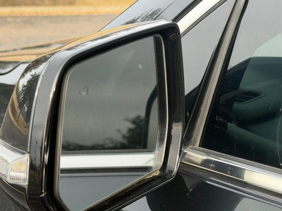2020 Chevrolet Traverse - Image 4 of 21