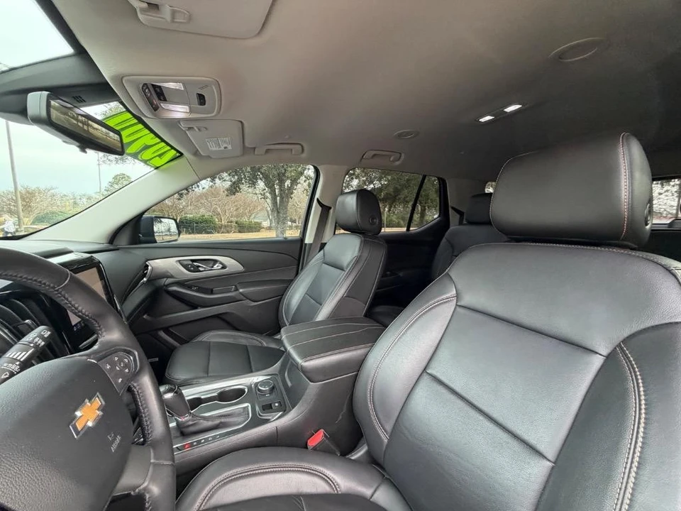 2020 Chevrolet Traverse - Image 12 of 21