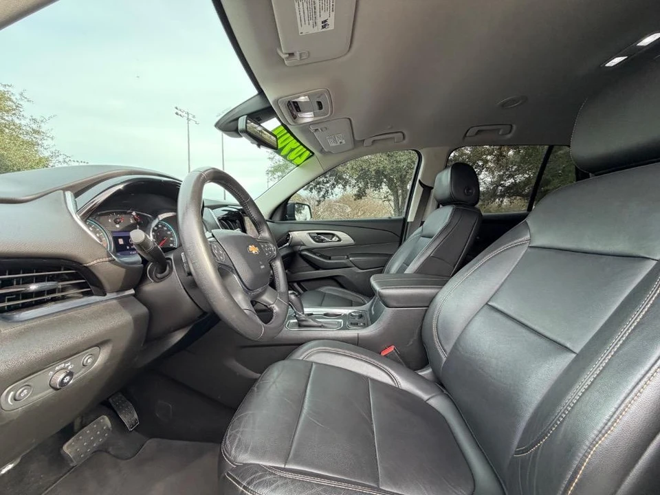 2020 Chevrolet Traverse - Image 10 of 21