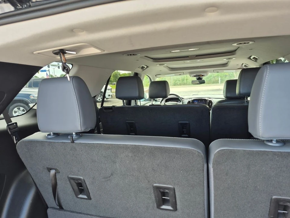 2020 Chevrolet Traverse - Image 10 of 12