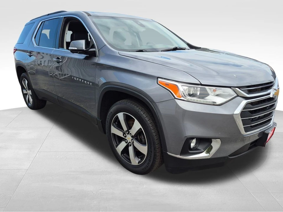 2020 Chevrolet Traverse - Image 5 of 12