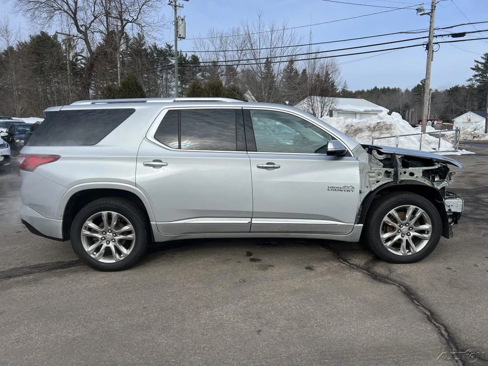 2020 Chevrolet Traverse - Image 2 of 12