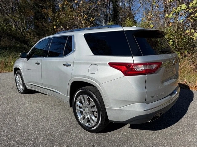 2020 Chevrolet Traverse - Image 8 of 12