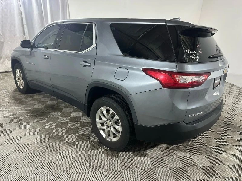 2020 Chevrolet Traverse - Image 4 of 12