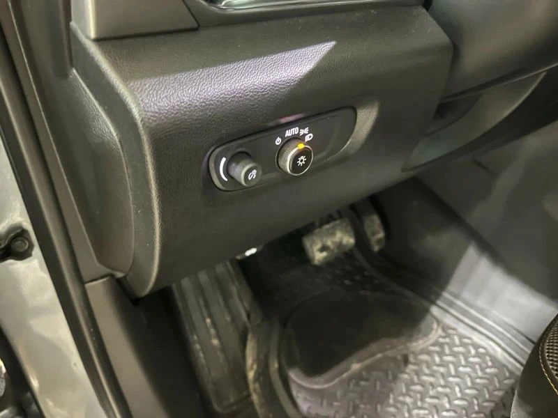 2020 Chevrolet Traverse - Image 12 of 12