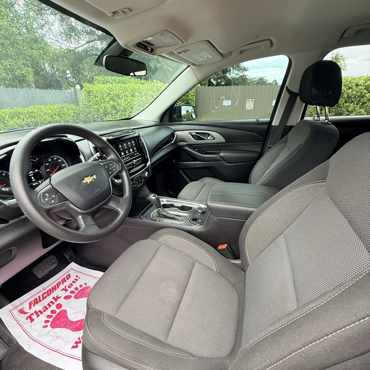 2020 Chevrolet Traverse - Image 11 of 21